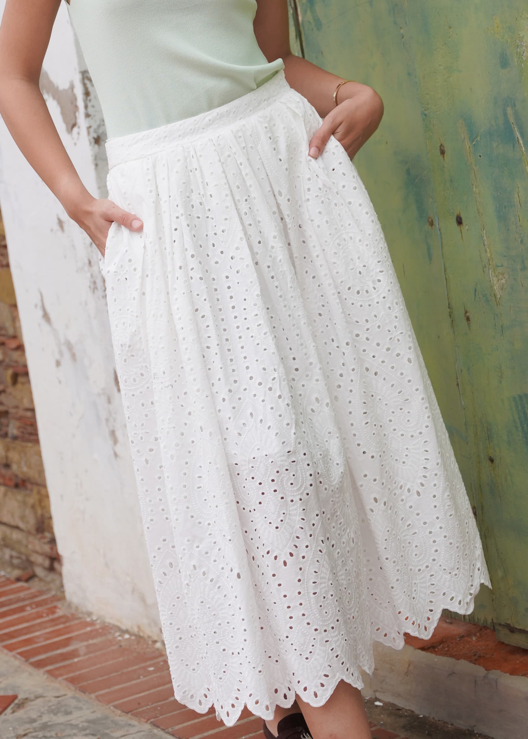 Falda Midi Blanca Calada